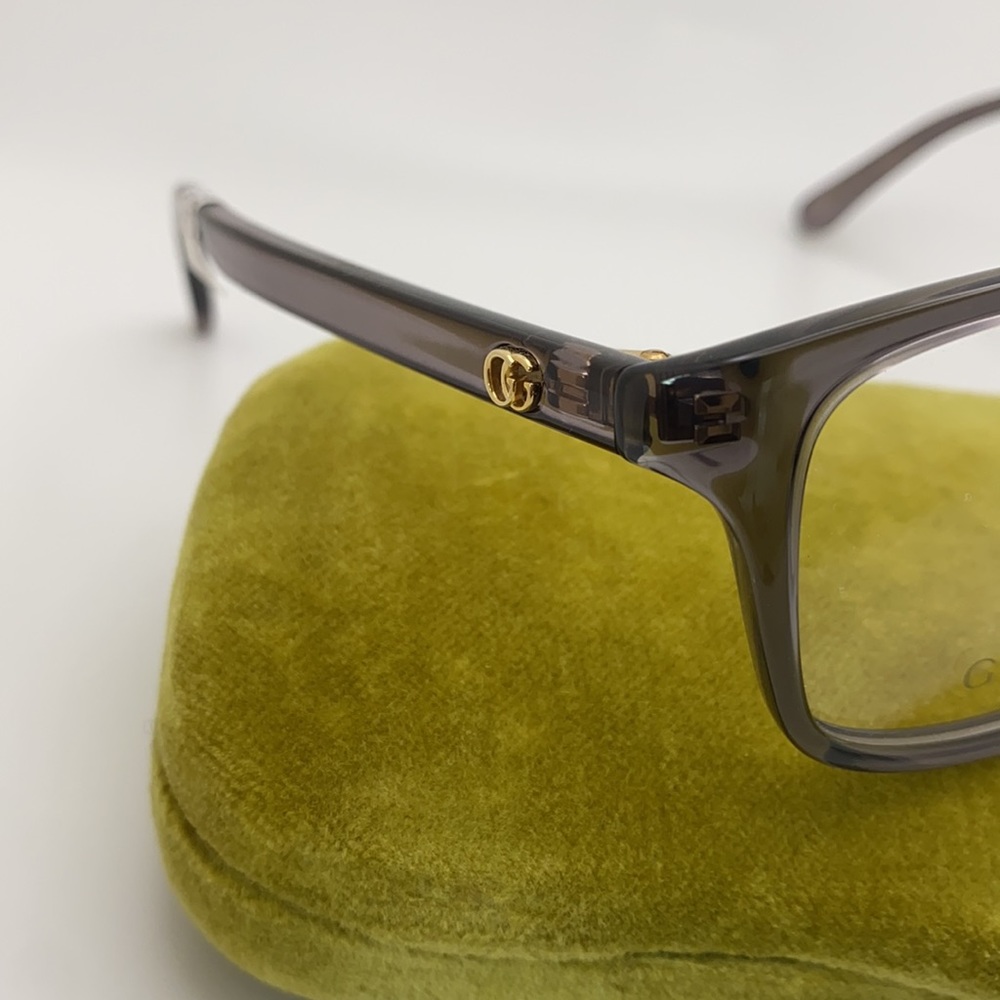 Gucci Eyeglasses - Picture 2 of 7